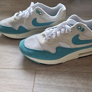 Nike White and Teal Athletic Shoes